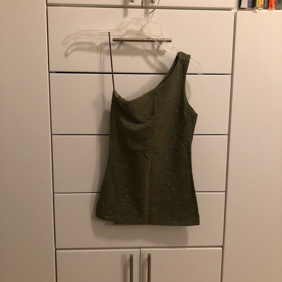 Express, one shoulder sparkle tank top. - Picture 2 of 5